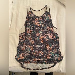Lululemon tank